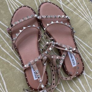 Steve Madden nude sandals